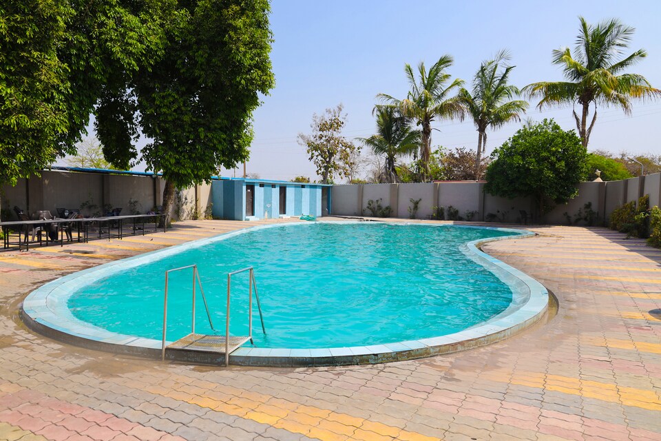 Capital O 35868 Hotel Sunrise N Resorts, Bus Stand Nagpur, नागपुर