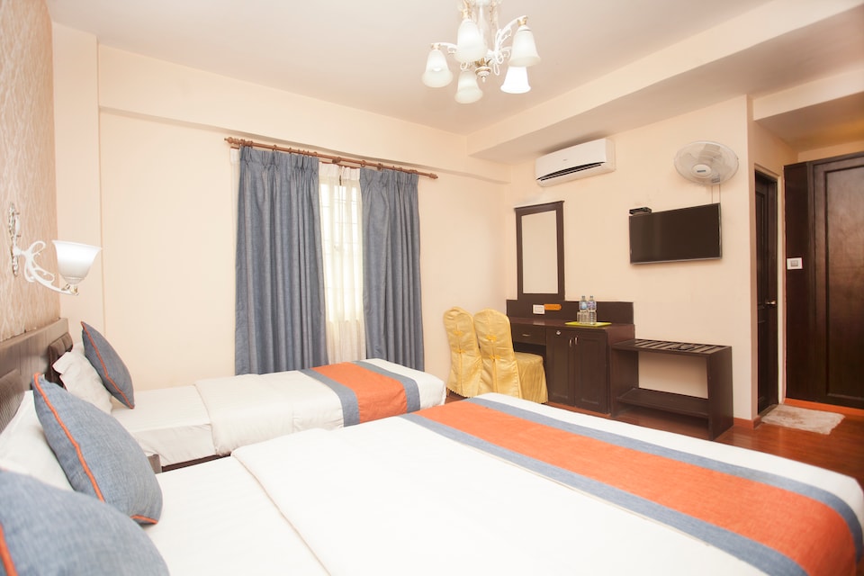 OYO 346 Hotel Royal Kathmandu, New Bus Park Kathmandu, Kathmandu