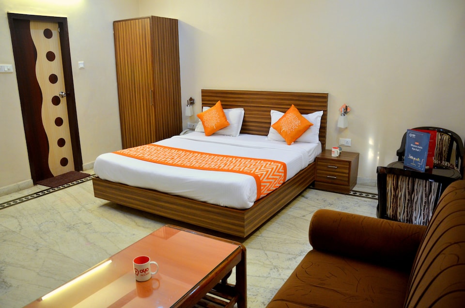 LIVE as LCK2565, Gomti Nagar Lucknow, Lucknow