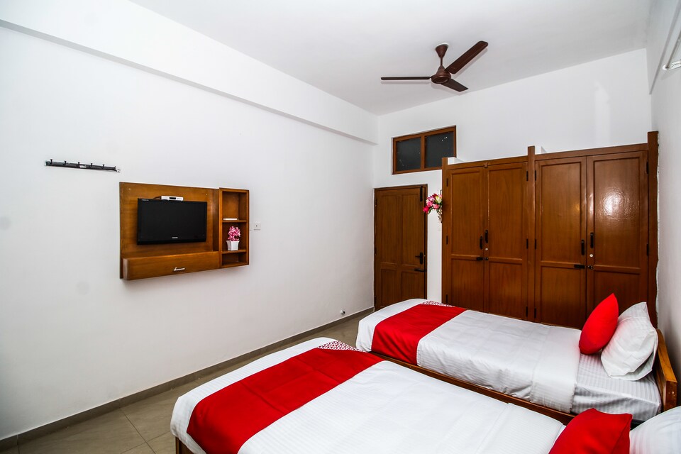 OYO 35877 Noyyal Residences, Avinashi Road Coimbatore, Coimbatore