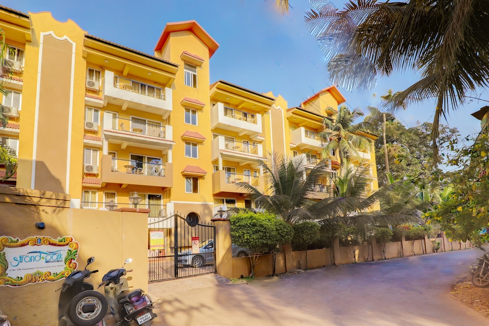 Capital O 35901 Veera's Strand Park Serviced Apartments, Calangute Goa, Goa