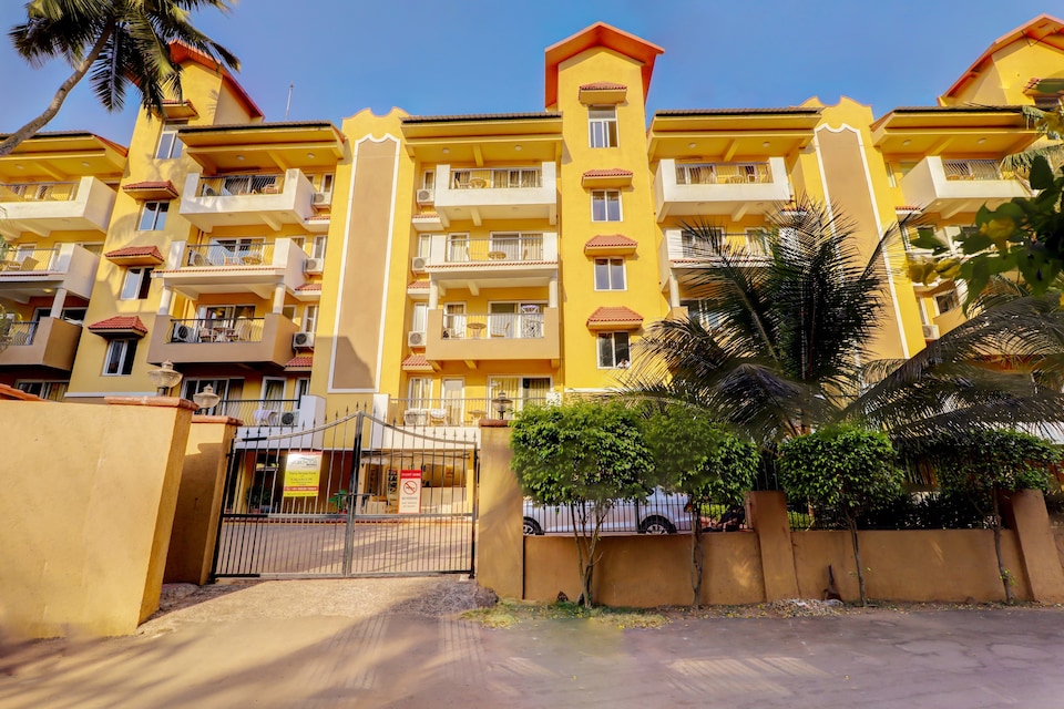 Capital O 35901 Veera's Strand Park Serviced Apartments, Calangute Goa, Goa
