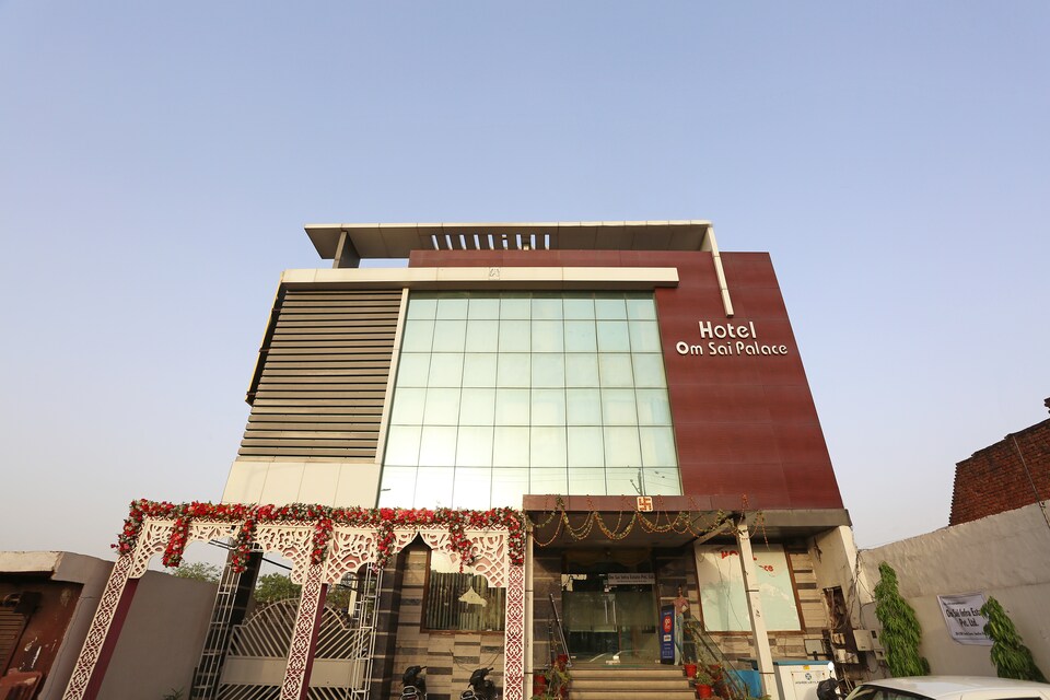 SPOT ON 35909 Hotel Om Sai Palace, Fatehabad Road, Agra