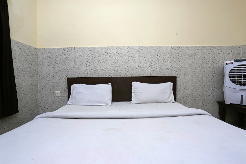 SPOT ON 35912 Shri Guest House, Dehradun Railway Station, Dehradun