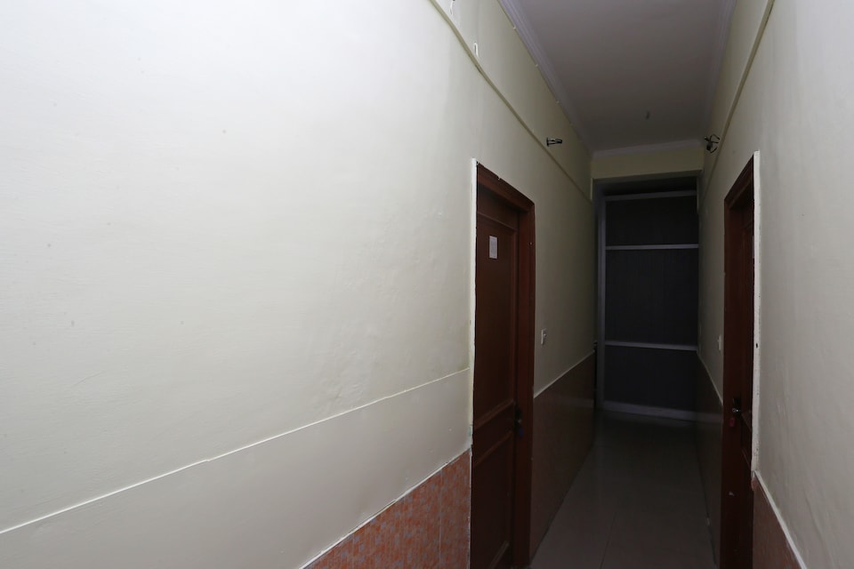 SPOT ON 35912 Shri Guest House, Dehradun Railway Station, Dehradun