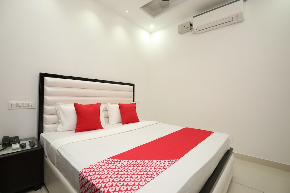 OYO 35930 Tricity Hotel Premia, Zirakpur, Zirakpur