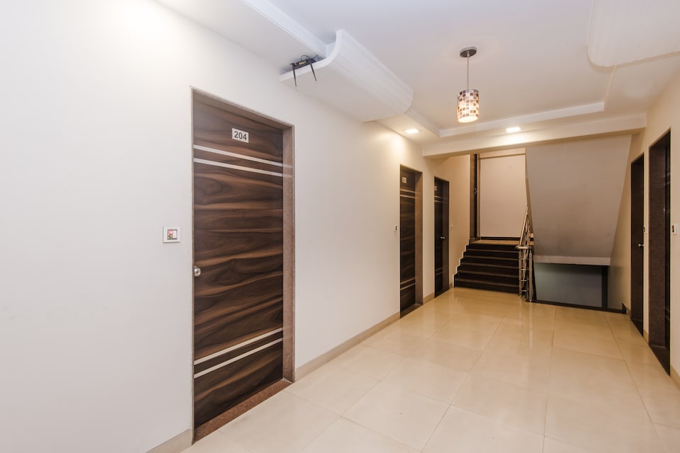 OYO 3551 Hotel Elite Inn, Mumbai-Vashi-Turbhe-Sanpada, Mumbai