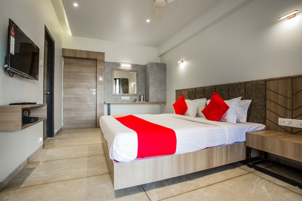 OYO Hotel Gurukrupa Residency, Mumbai-Kalyan-Bhiwandi- Badalapur, Mumbai