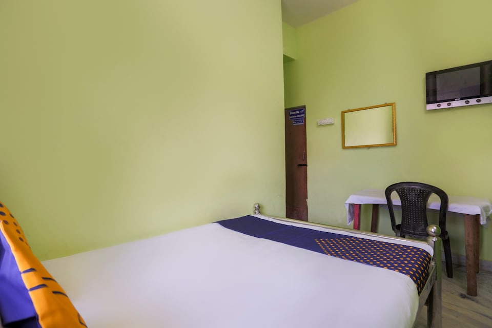 SPOT ON 35944  Oasis Lodge, Kharagpur, Kharagpur