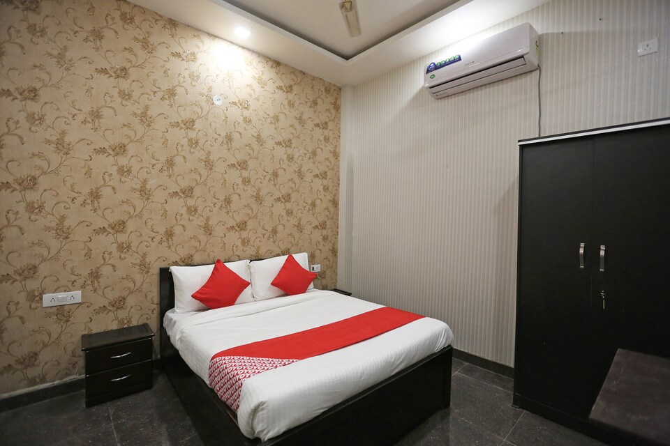 Flagship Kashish Hotel Sohna Rd Sector 23, Faridabad, Faridabad