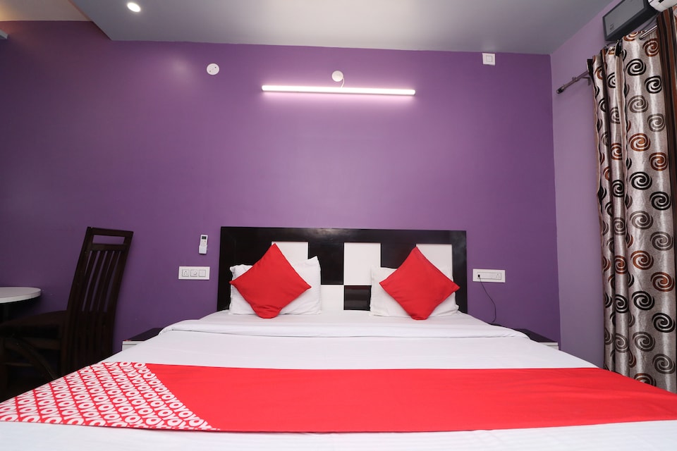 OYO 35984 Hotel Nardev Marine Crops, Una, Una