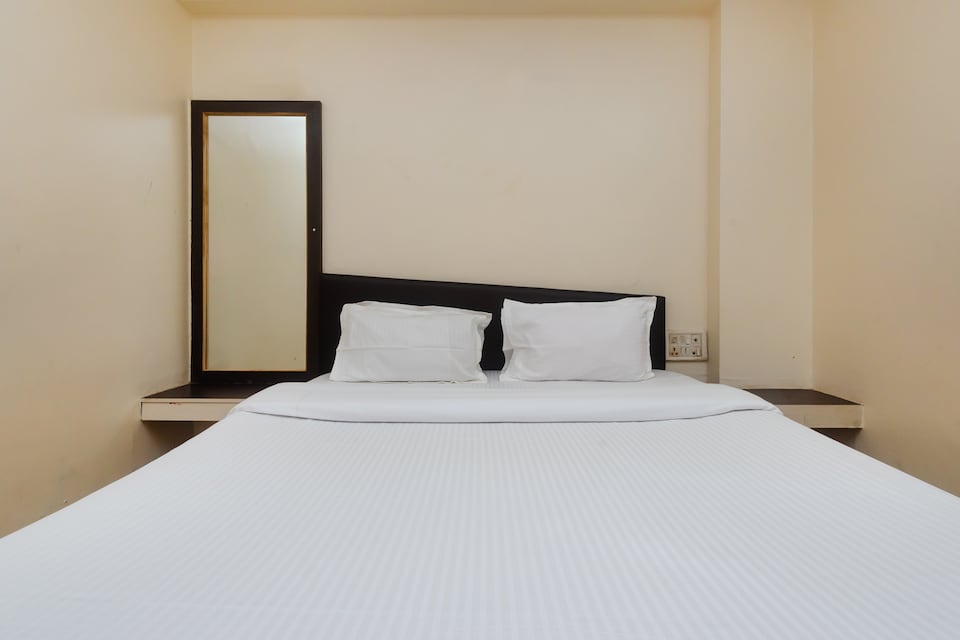 SPOT ON 35992 रिलैक्स गार्डन Nx, Thane Mumbai, मुंबई