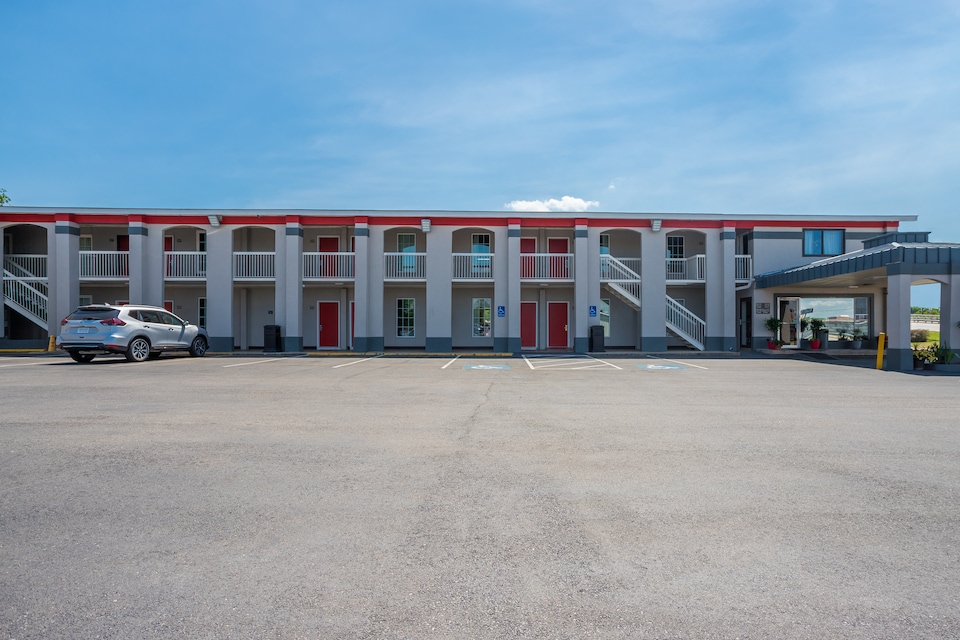 OYO Hotel Augusta Downtown, C30901, Augusta GA