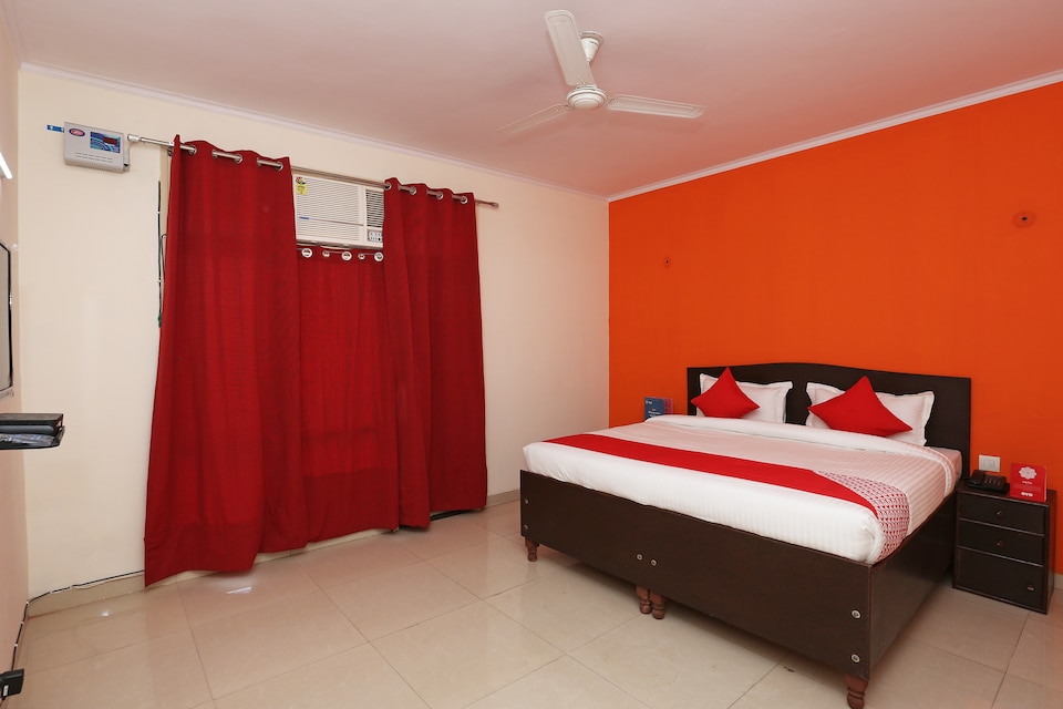 OYO 35999 Jai Palace, Huda 2 Gurgaon, Gurgaon