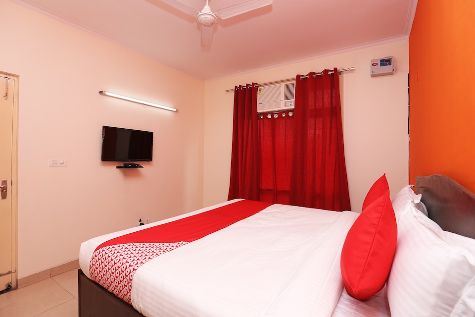 OYO 35999 Jai Palace, Huda 2 Gurgaon, Gurgaon