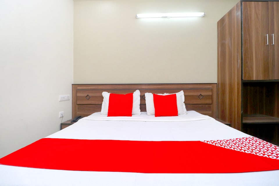 OYO 36004 Hotel Karan Continental, Ambala Cantt, Ambala