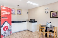 OYO Inn & Suites Medical Center San Antonio