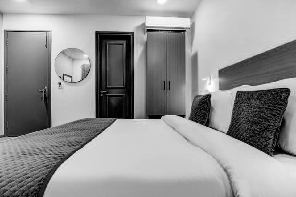 OYO Townhouse 282 Golf Course Road Gurgaon, Golf Course Road, Gurgaon