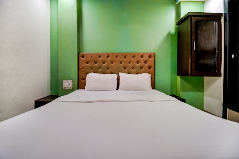 OYO 36061 Residency OYO Rooms Mumbai  Book    1474 OYO