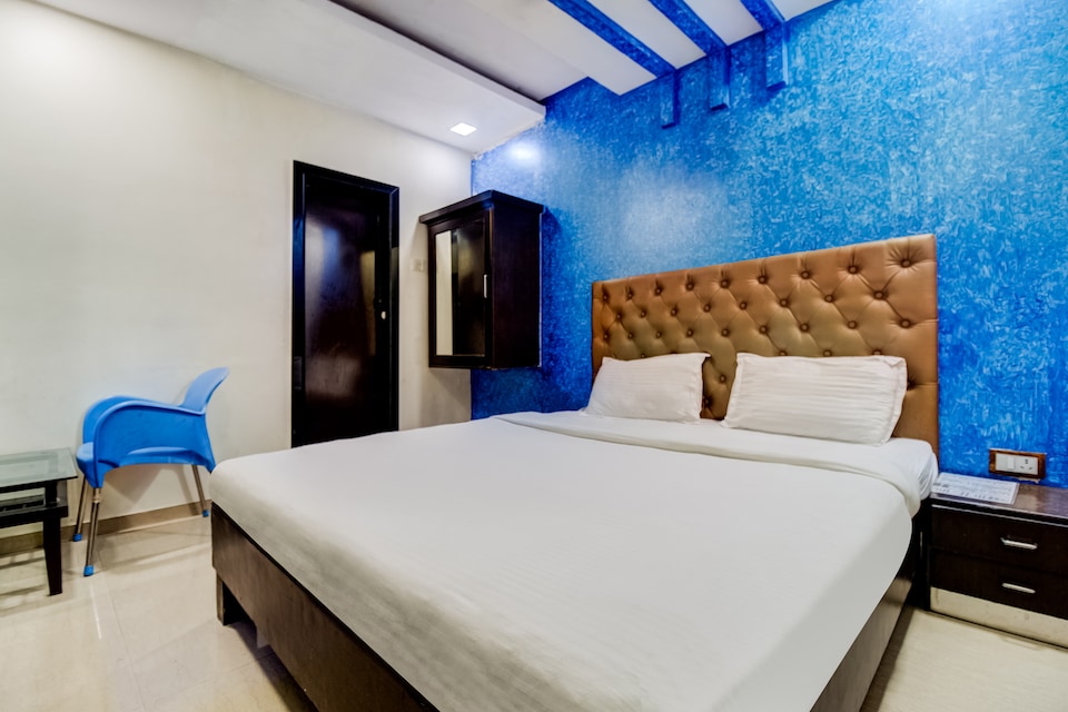 LIVE as MUM2194, Mumbai International Airport, Mumbai