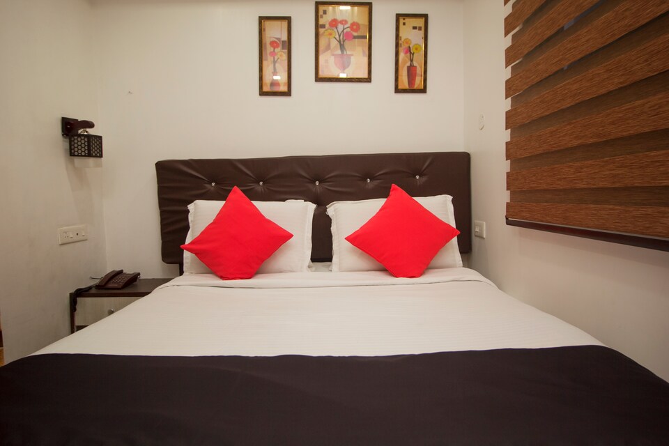 Capital O 36069 Hotel Chitrakoot Residency, MG Marg Gangtok, Gangtok