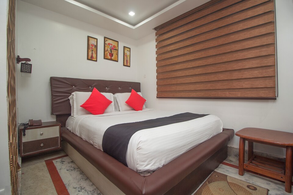 Capital O 36069 Hotel Chitrakoot Residency, MG Marg Gangtok, Gangtok