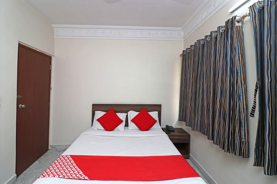 OYO 36083 The Guest House, Gariahat Kolkata, Kolkata