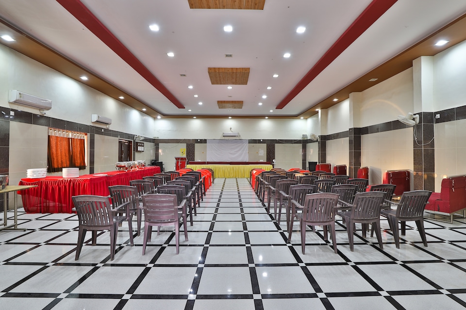OYO 36118 Hotel Nandini, Kalubha Road Bhavnagar, Bhavnagar
