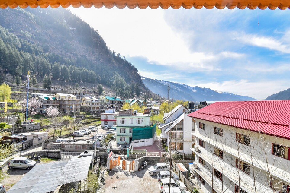 OYO Home 36131 Relaxing Stay Naggar, Mall Road Manali, Manali