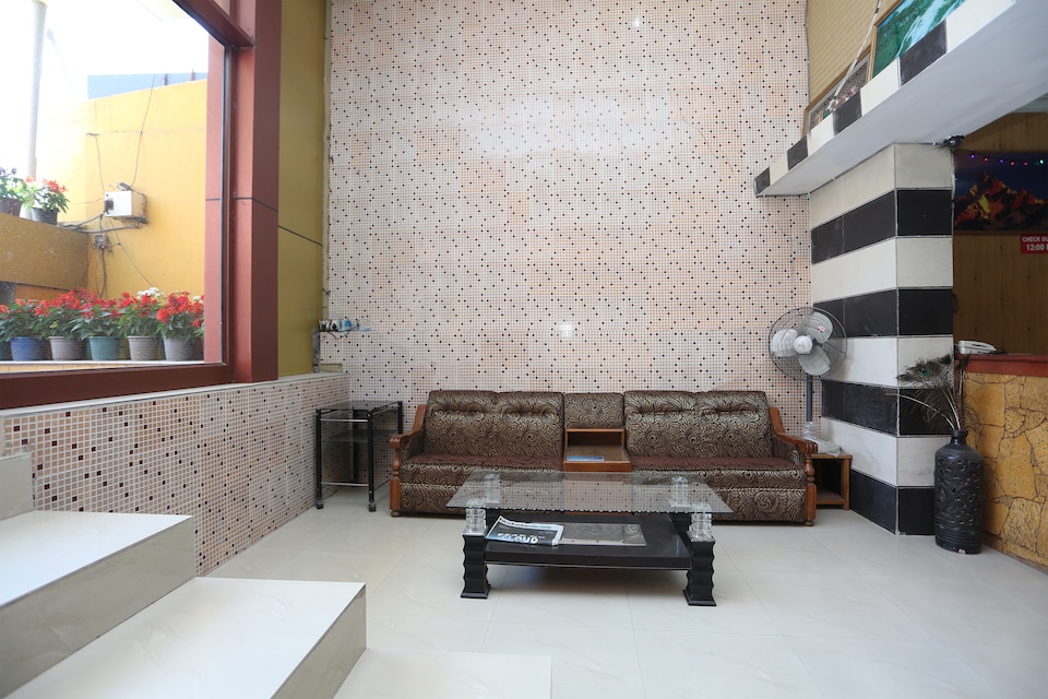 OYO 36134 Hotel Raj Delux, Rajpur Road Dehradun, Dehradun