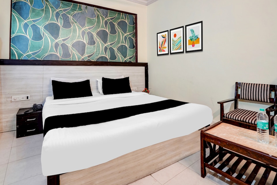 Hotel O Hussainganj Near Vidhansabha, Charbagh Lucknow, Lucknow