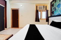 Hotel O Hussainganj Near Vidhansabha