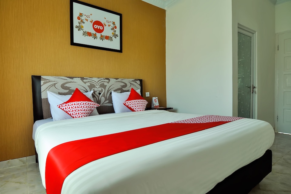 Hotel O near Transmart Padang formerly Sulaiman Residence, Lolong, Padang