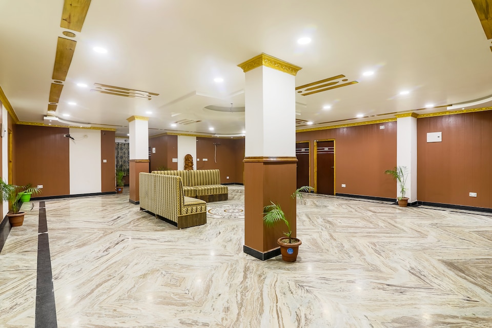 OYO Sangam Grand, Platan Bazar Guwahati, Guwahati