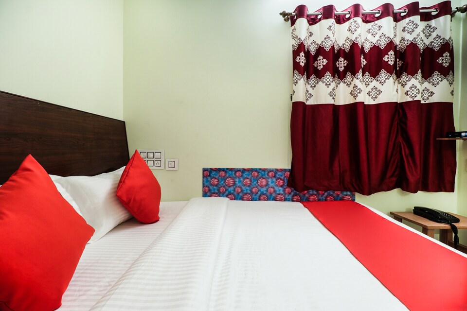 OYO 36204 Vasavi Residency, Tanuku, Tanuku