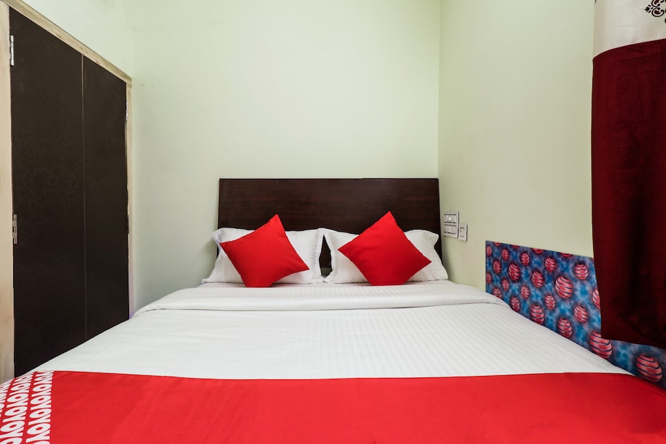 OYO 36204 Vasavi Residency, Tanuku, Tanuku