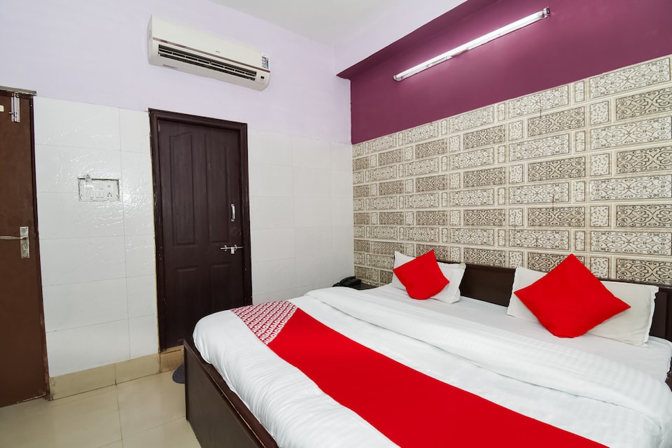 OYO 36205 Hotel Nasrani Phool Palace, Ratanada jodhpur, Jodhpur