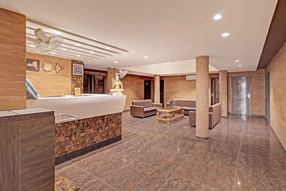 Capital O 36206 Dev Motel And Banquet, Petlad Road Nadiad, Nadiad