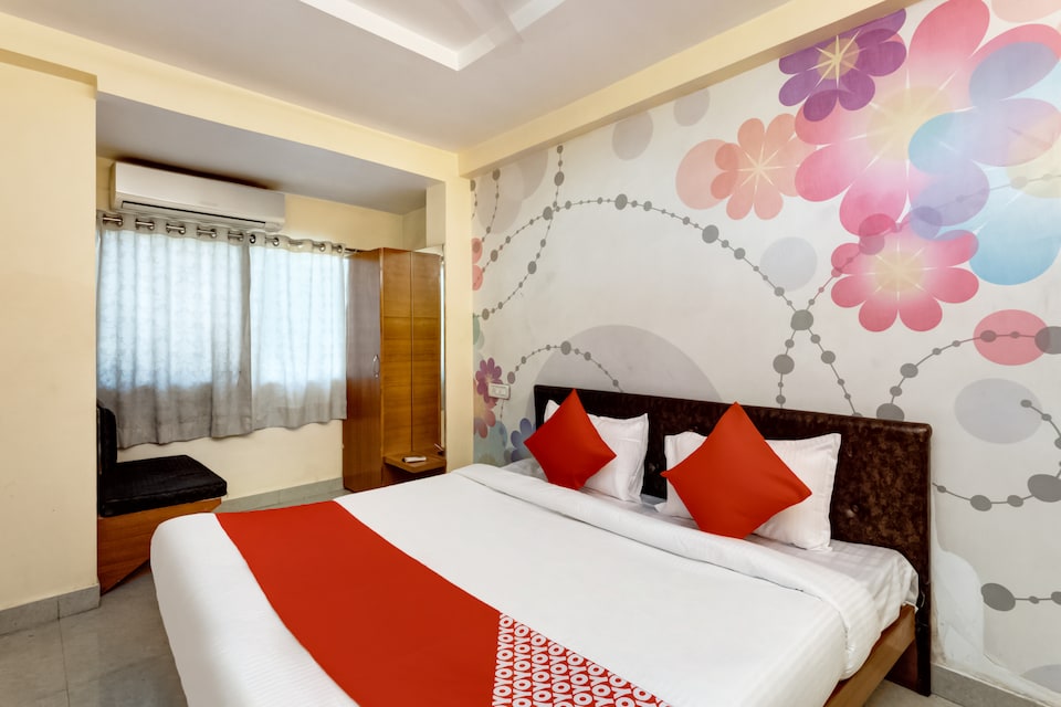 OYO 36211 Hotel Padma Palace, Mahakal Temple 1, Ujjain