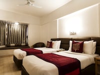 OYO Hotel Suncity Residency Near Chhatrapati Shivaji International Airport