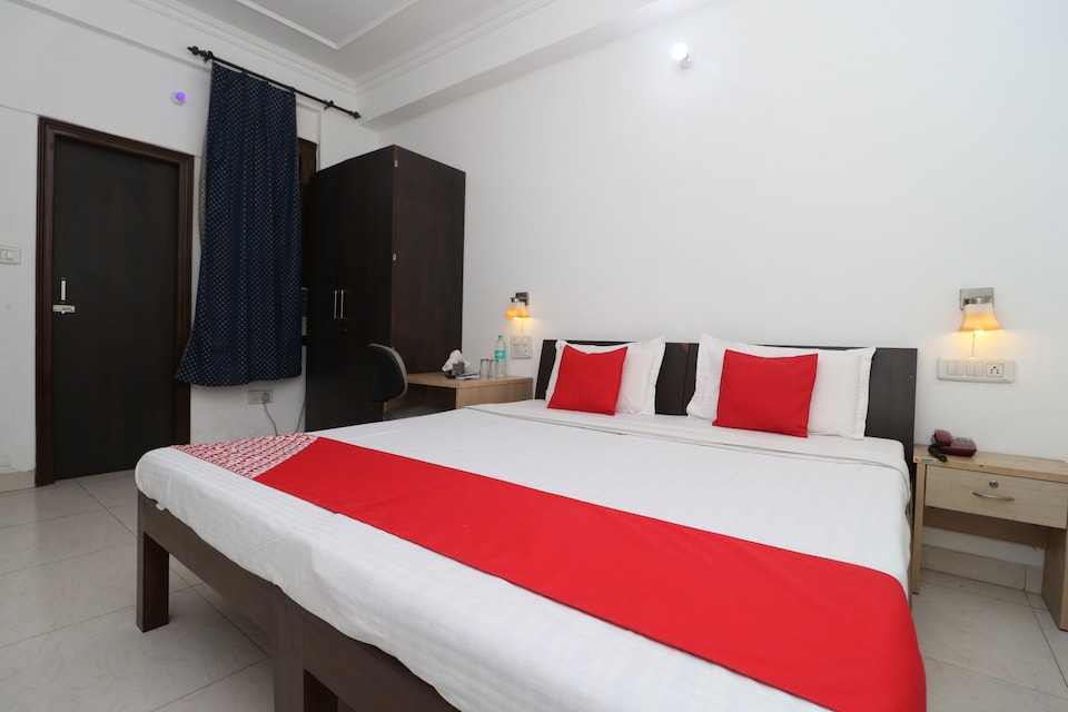 OYO 36237 Hotel Maruti Inn, Jalandhar City Railway Station, Jalandhar