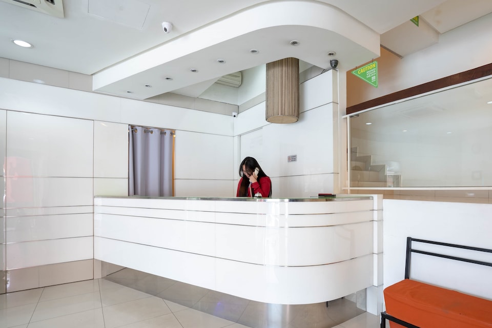 OYO 981 Ant Cave Hotel, Balakong, Cheras