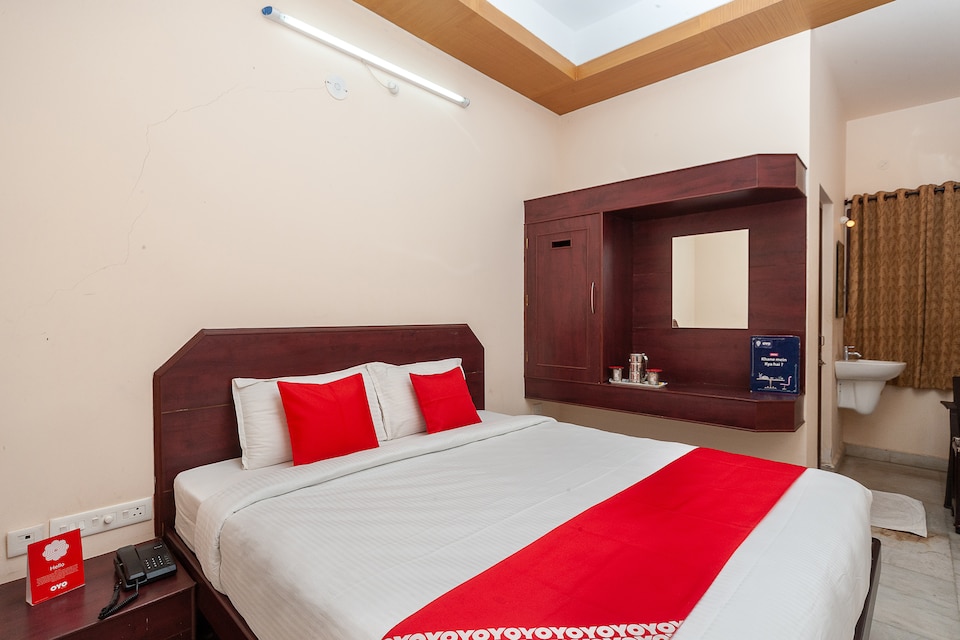 OYO 36245 Sri Ram Inn, Palani, Palani