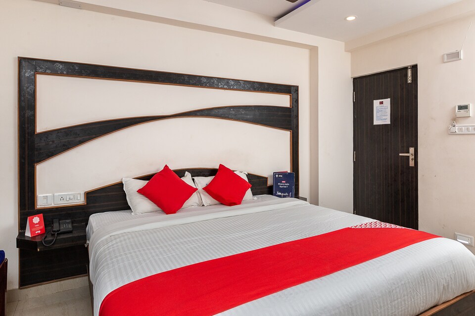 OYO 36246 Nagoorar Inn, Poonamallee, Chennai