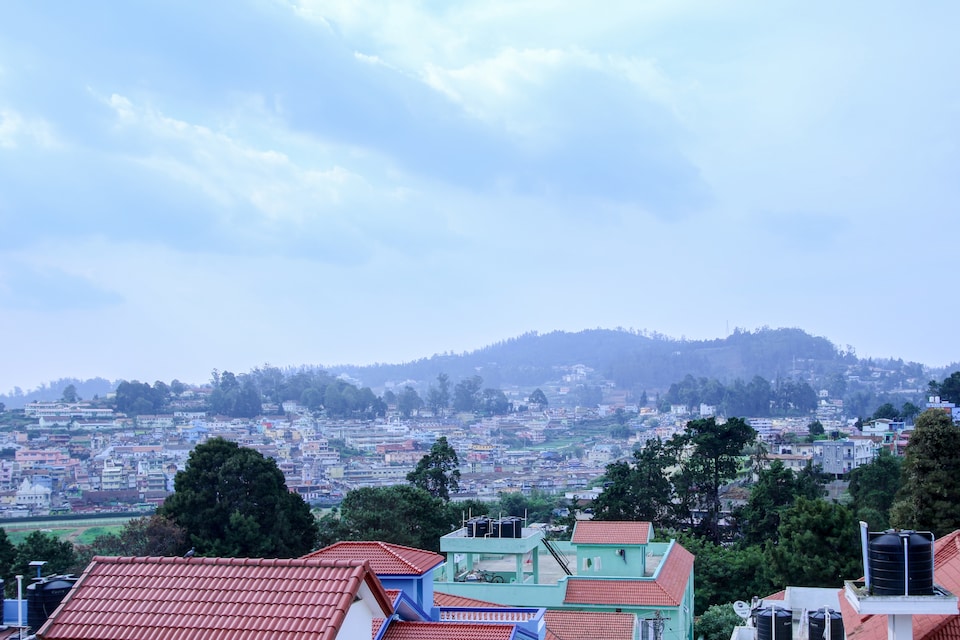 OYO Home 36272 Pleasant 3BHK Ooty, Ooty Town, Ooty