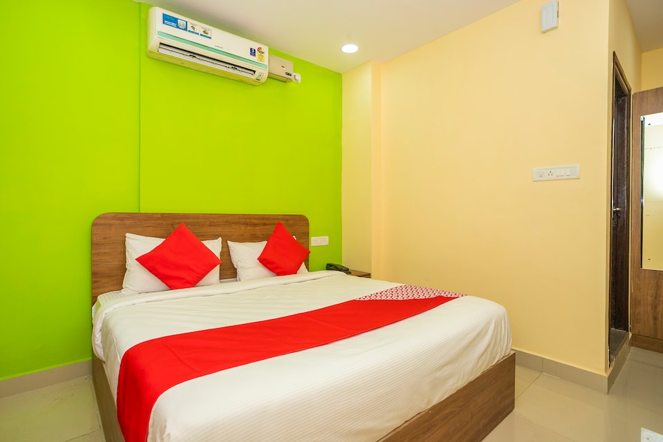 Super Hotel O by OYO EASY STAY INN, Indiranagar Extension Bangalore-II, Bangalore