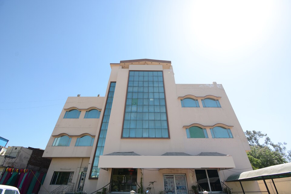 OYO 36280 Vijay Resorts, Jalandhar, Jalandhar