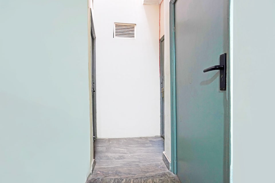 Hotel O Agarwal Lodge, Ghaziabad City, गाज़ियाबाद