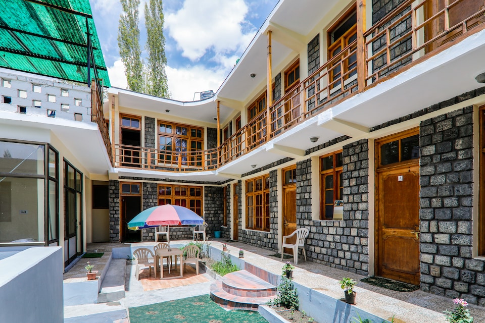 OYO 36314 Naaz Guest House, Kurzoo Road, Leh-Ladakh