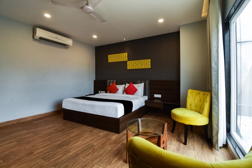 Capital O 36319 10 Square, Raja Park Jaipur, Jaipur